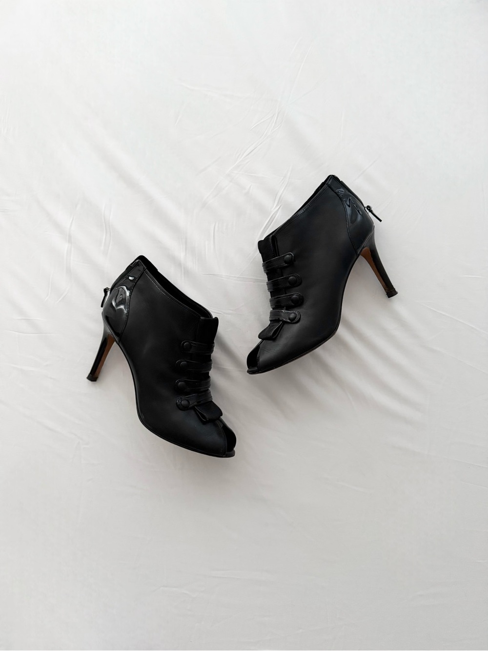 Ann Taylor black leather Napoleon high heels